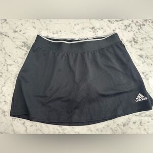 NWT Women’s Adidas medium club skirt tennis Pickleball golf casual wear black